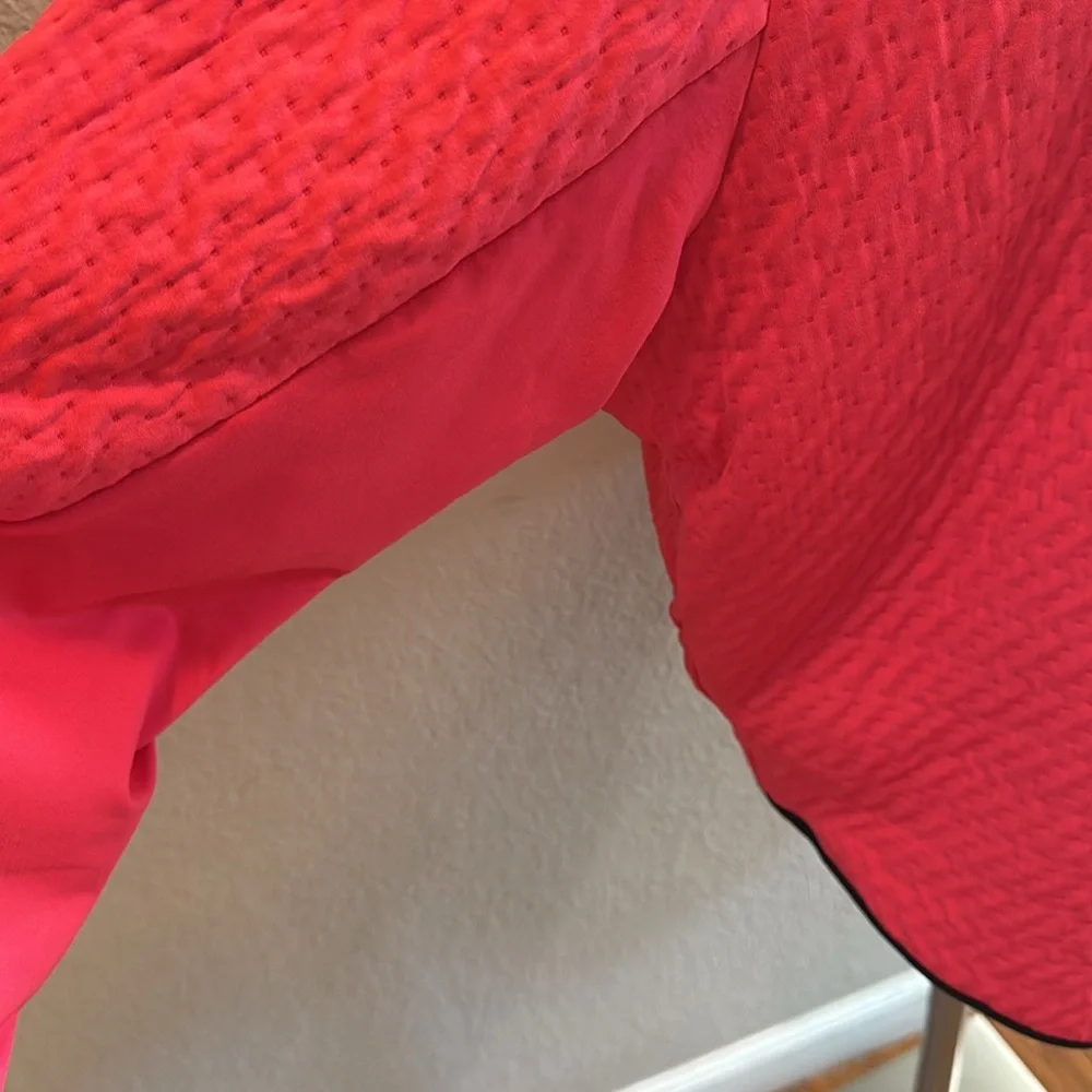 Nike‎ Vibrant Pink Long Sleeve Top size medium